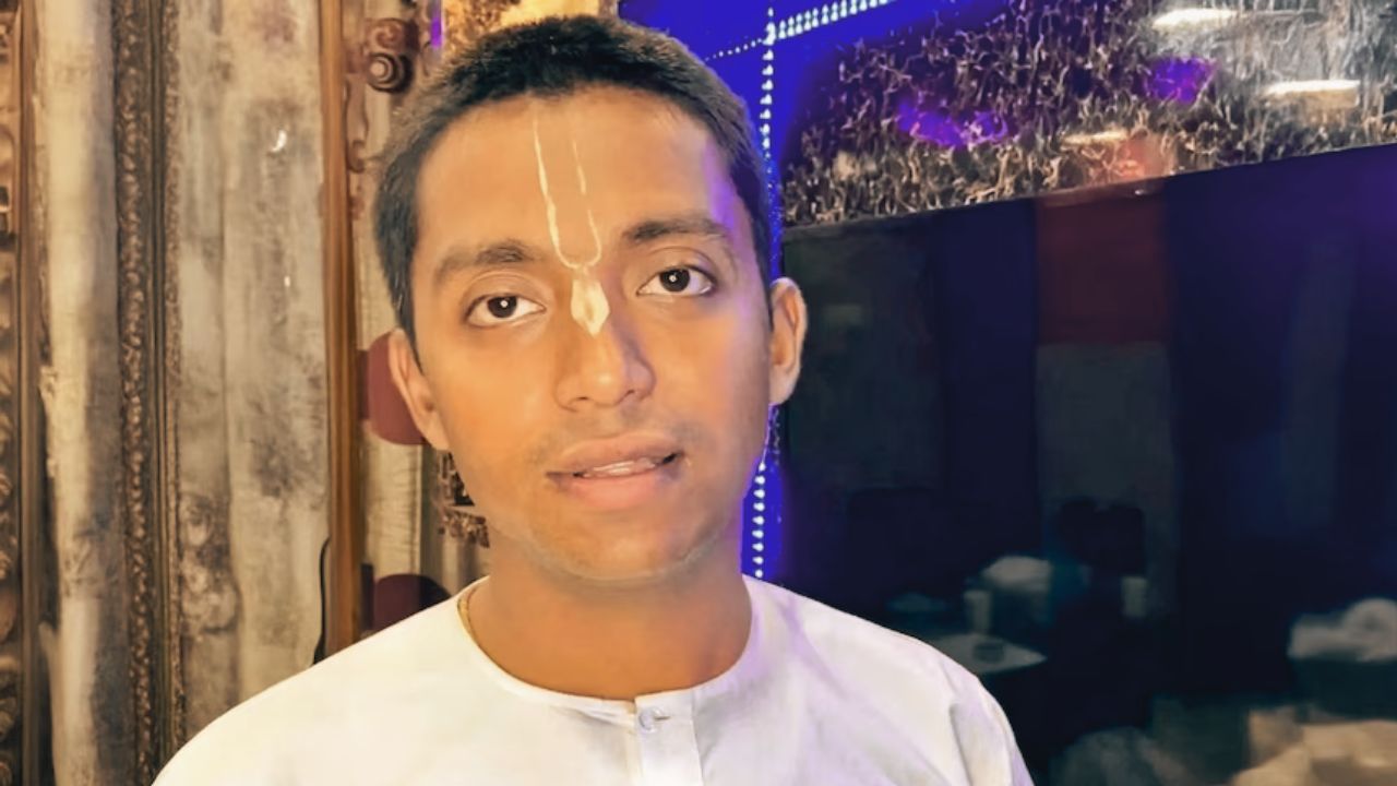 UP: पढ़ी-लिखी युवतियों को ऐसे जाल में फंसाता था IIT बाबा, भक्ति के नाम पर चलता था खेल