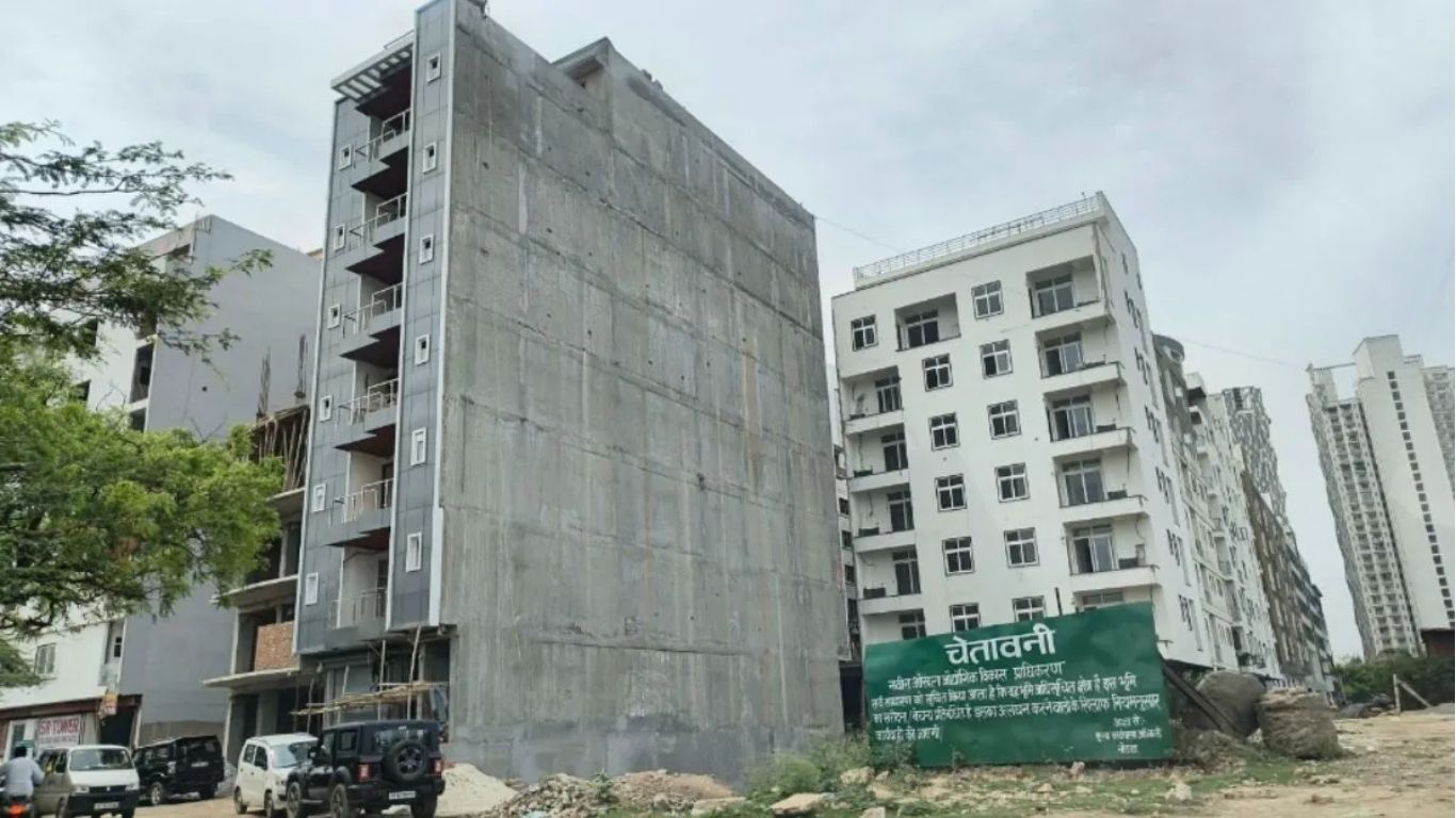 महर्षि आश्रम घोटाले में ईडी ने नोएडा के अफसरों से की पूछताछ, डाइनामाइट न्यूज़ ने उठाया था मुद्दा