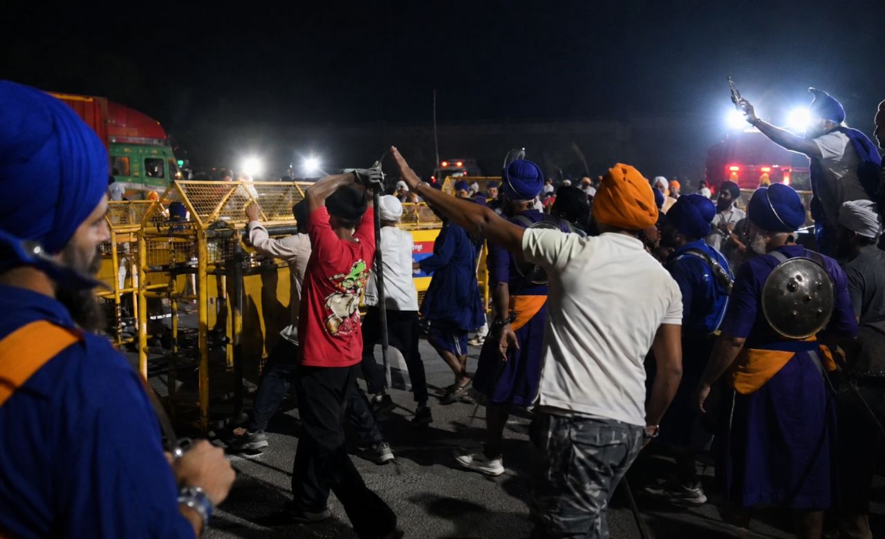 Nihang Row: हाथों में तलवार लिए बैरिकेड तोड़ देहरादून में घुसे निहंग, बवाल और तनाव; जानिये पूरा मामला और ताजा स्थिति