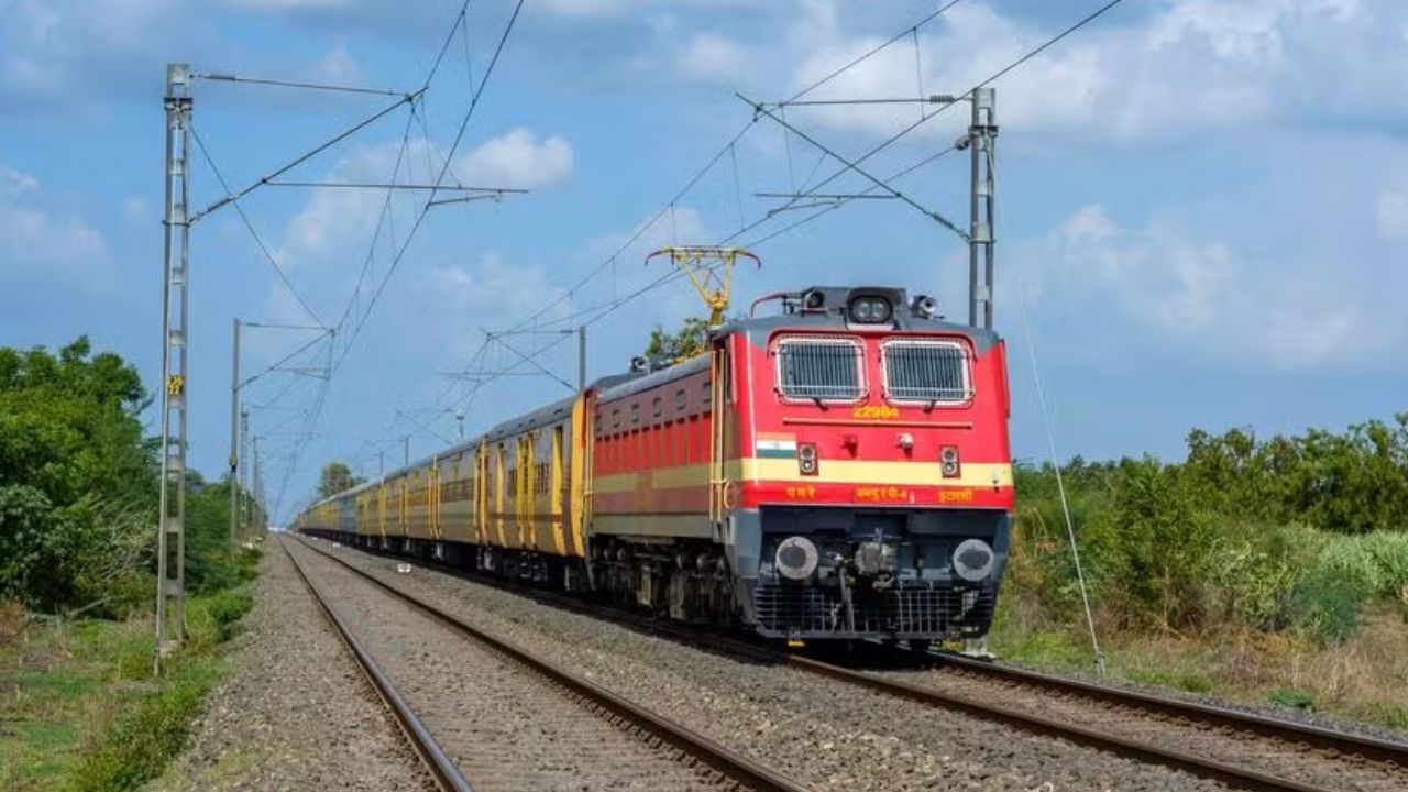 Muzaffarnagar: शासन से वार्ता के बाद टला रेल रोको आंदोलन, जानें किसानों ने क्या दी नई चेतावनी