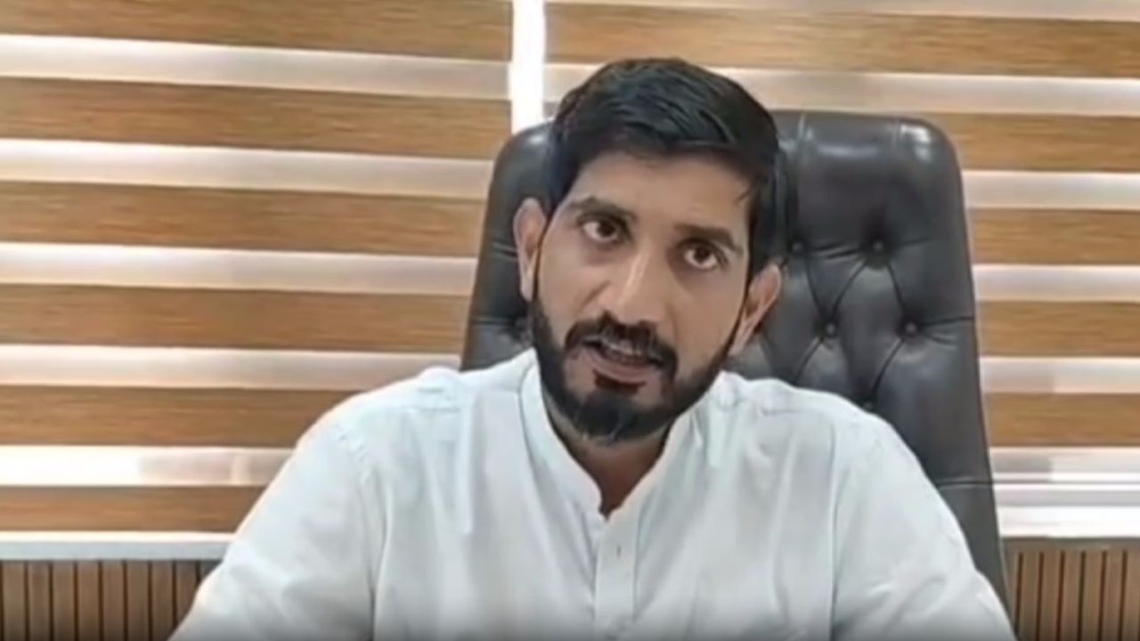 महंगाई पर भड़के सपा सांसद आदित्य यादव, बोले ‘मोदी सरकार के पास कोई रोडमैप नहीं