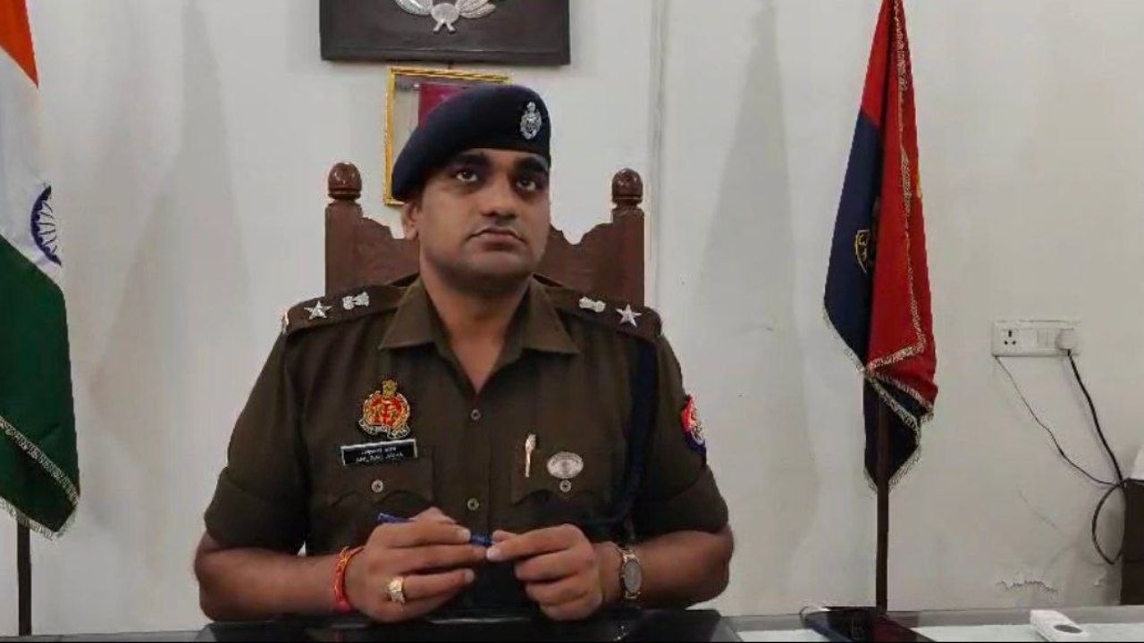 बरेली में हत्या, डकैती, गौकशी और रंगदारी के आरोपियों पर बड़ी कार्रवाई, 12 शातिर अपराधियों की खोली हिस्ट्रीशीट,