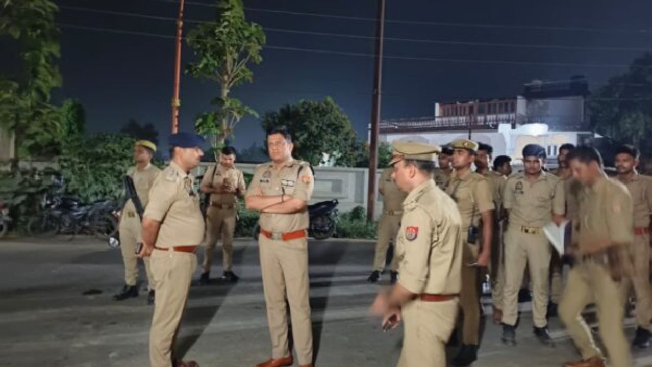 आधी रात का वो खौफनाक मंजर… जब अपनों के ही खून से लाल हो उठी बांसगांव की एक दरो-दीवार!
