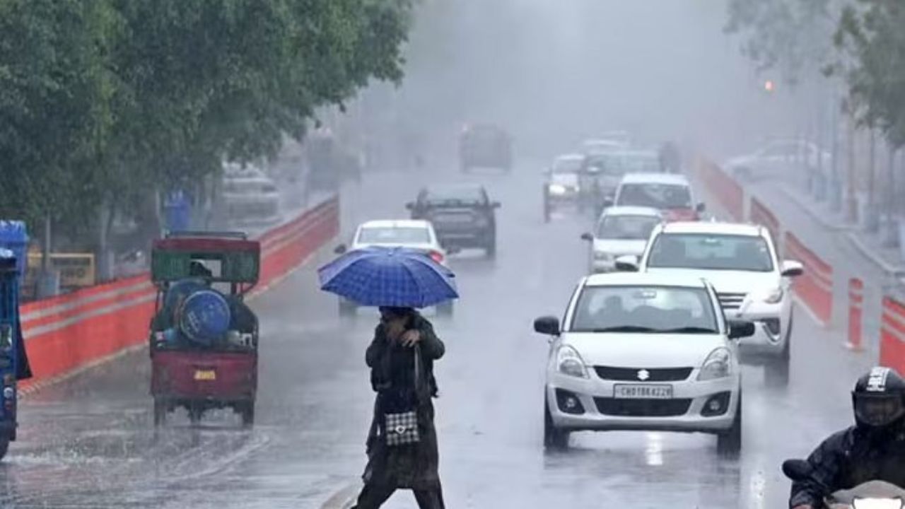 UP Monsoon Entry: 27 जून को उत्तर प्रदेश में दस्तक देगा मानसून, 28 से झमाझम बारिश के आसार; जानें अपने जिले का हाल
