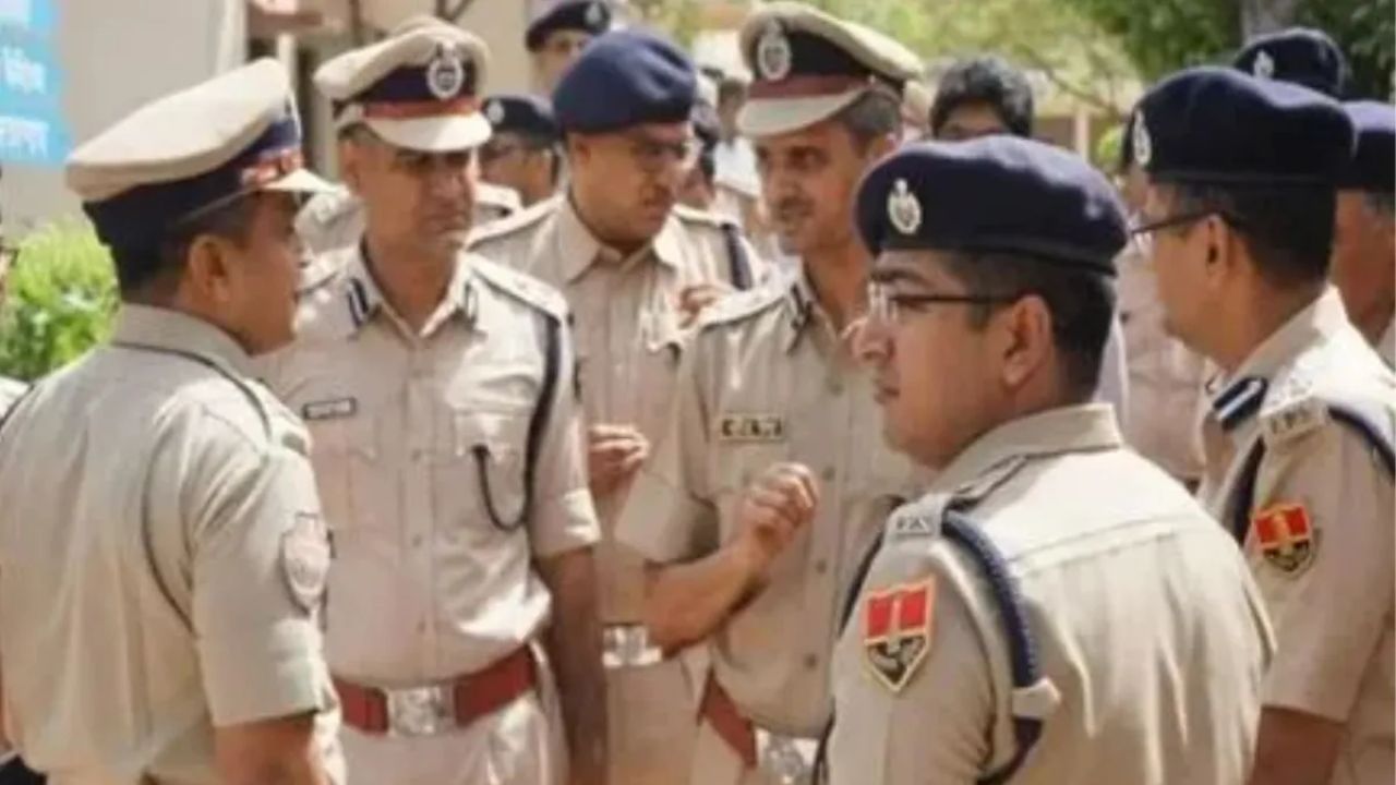 यूपी पुलिस विभाग में बड़ा फेरबदल, 206 डिप्टी एसपी को किया गया इधर से उधर; देखिये सूची