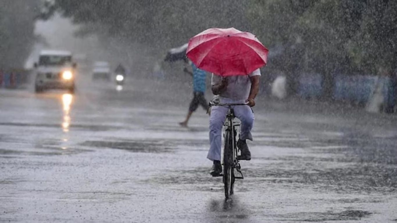 यूपी में फिर मौसम का बड़ा खेल… 80 Km की रफ्तार से आंधी, इन जिलों में बारिश का अलर्ट