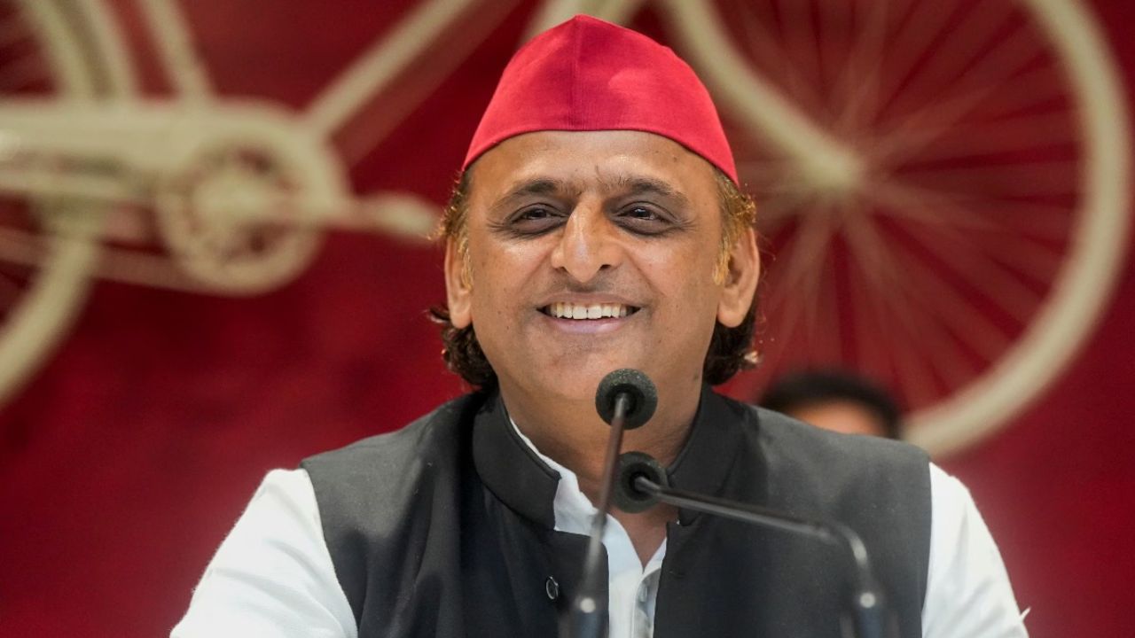 दिल्ली में INDIA ब्लॉक की बैठक कल: अखिलेश यादव भी होंगे शामिल, विपक्षी एकजुटता की दिशा होगी तय!