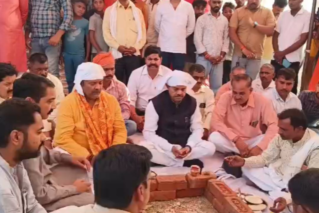 बीएल वर्मा ने रखी विकास की नींव, बदायूं में 24 करोड़ के मॉडल स्कूल का शुभारंभ