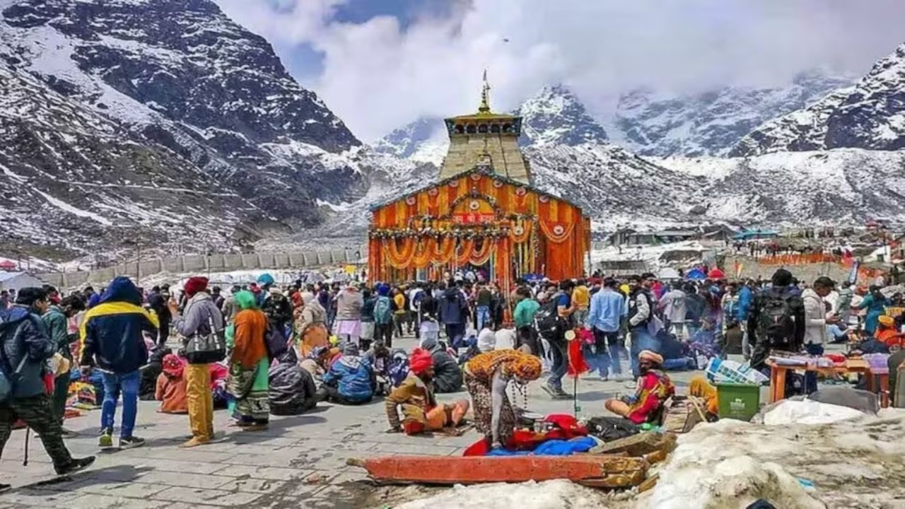 Char Dham Yatra में उमड़ा जन सैलाब, 17 लाख का आंकड़ा पार देख प्रशासन भी हैरान