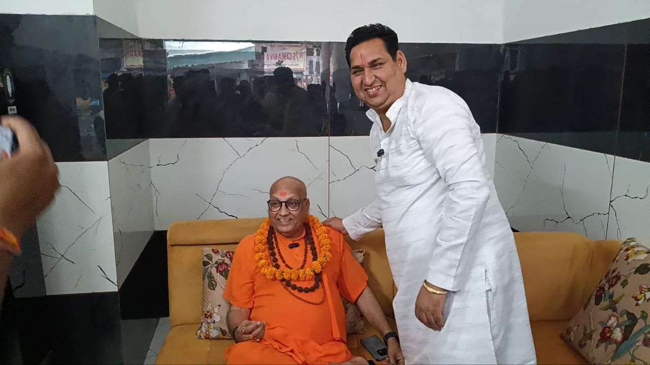 राम मंदिर चंदा चोरी मामले पर महामंडलेश्वर प्रबोधानंद गिरी ने दिया बड़ा बयान