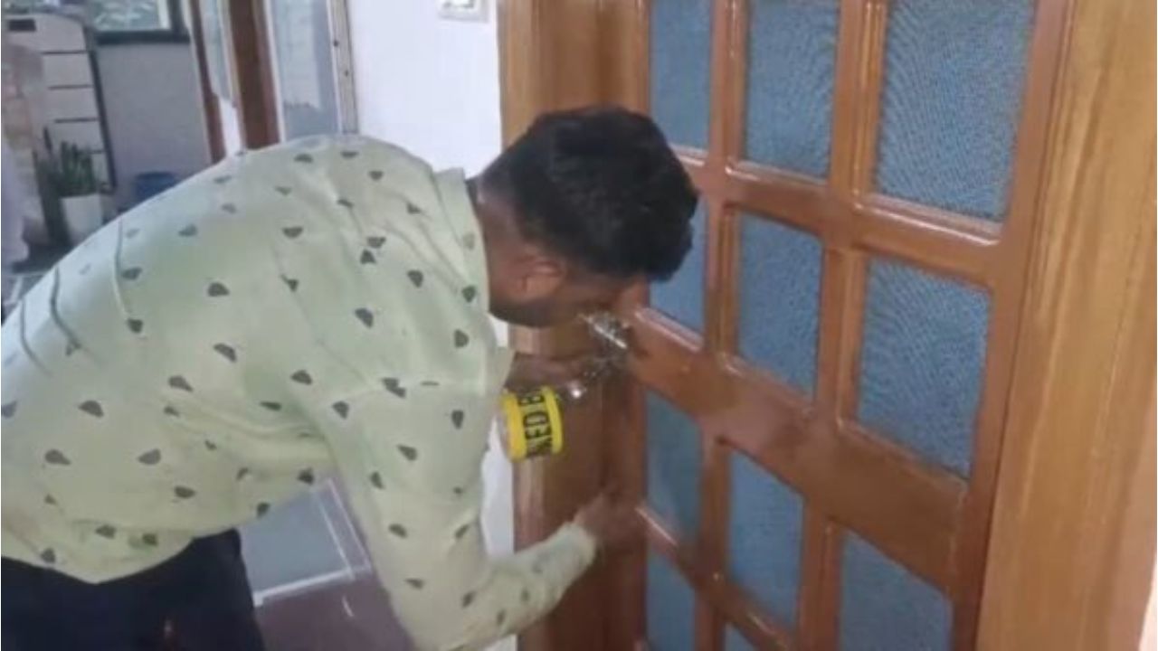 Haldwani: कोचिंग सेंटरों पर चला प्रशासन का डंडा, 7 संस्थान सील; जानिये कैसे चल रही थी मनमर्जी