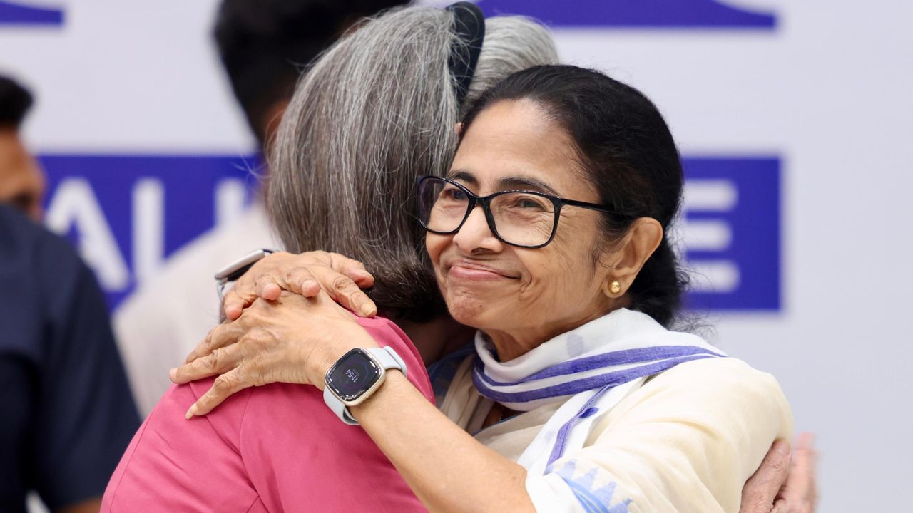 खेला होबे या खेला खत्म? कांग्रेस-TMC के विलय पर आया दोनों पार्टियों का फाइनल जवाब, जानें क्या कहा…