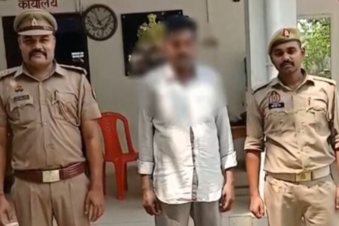गोरखपुर : घर का ताला तोड़कर लाखों के सामान पर किया हाथ साफ, पुलिस ने बढ़ाईं धाराएं