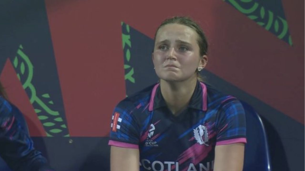 Women T20 World Cup 2026: स्कोर से ज्यादा याद रह गया ये पल, हार के बाद खिलाड़ी के आंसुओं ने छुआ दिल