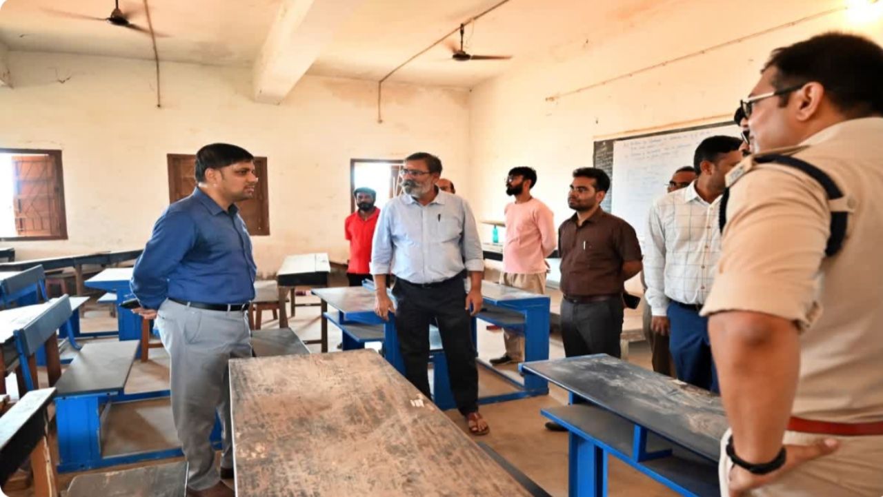 क्या इस बार बच पाएगी परीक्षा की साख? NEET पुनर्परीक्षा से पहले देवघर में हाई अलर्ट, खुद मैदान में उतरे उपायुक्त
