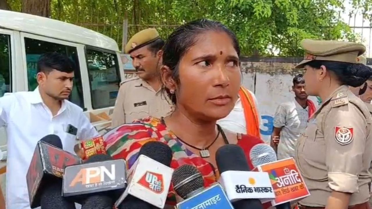 2 साल तक दफ्तरों के चक्कर, फिर कलेक्ट्रेट में उठाया खौफनाक कदम! आखिर महिला ने क्यों खुद पर डाला डीजल?