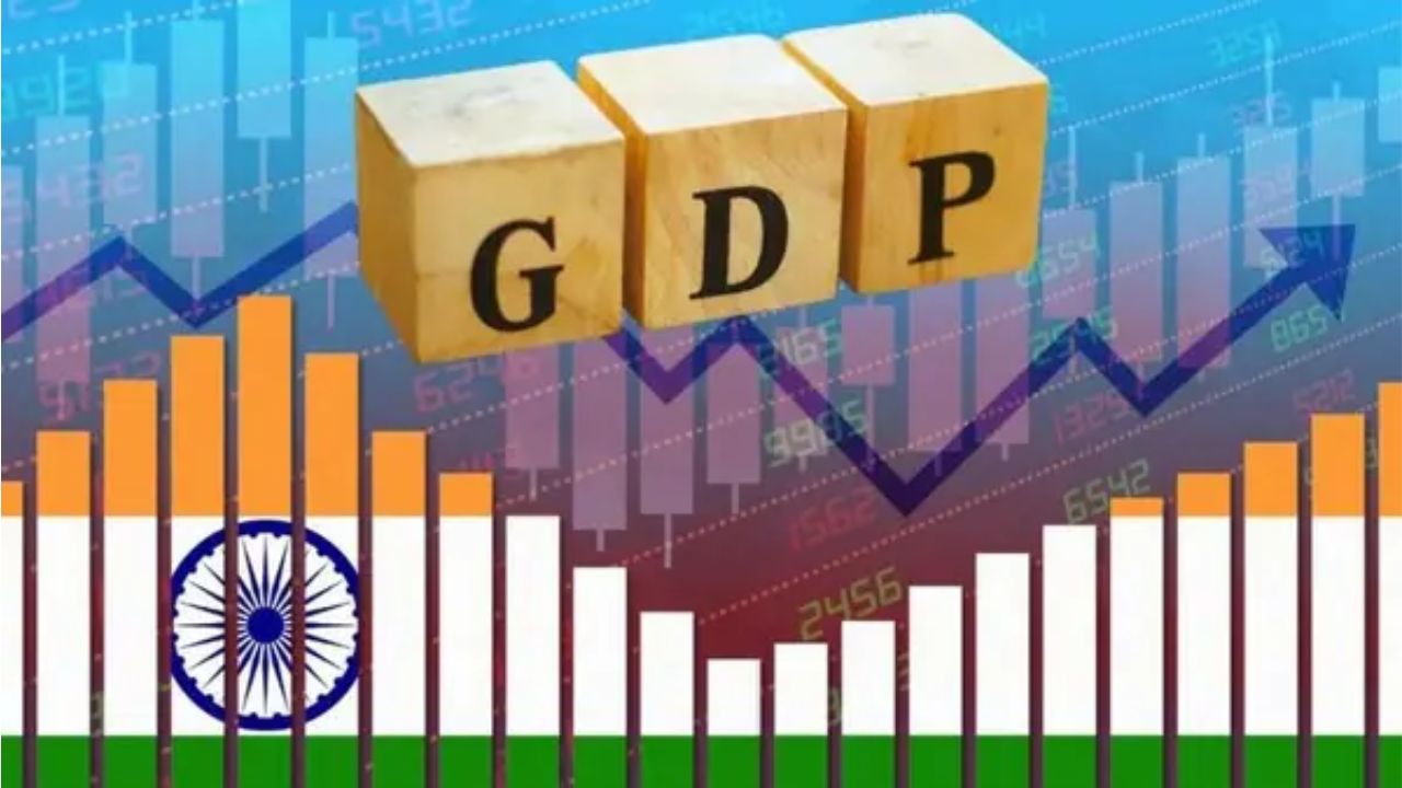 भारत की ग्रोथ पर वैश्विक संकट की मार, फिच ने घटाया विकास अनुमान जानिए आम आदमी पर इसका क्या होगा असर