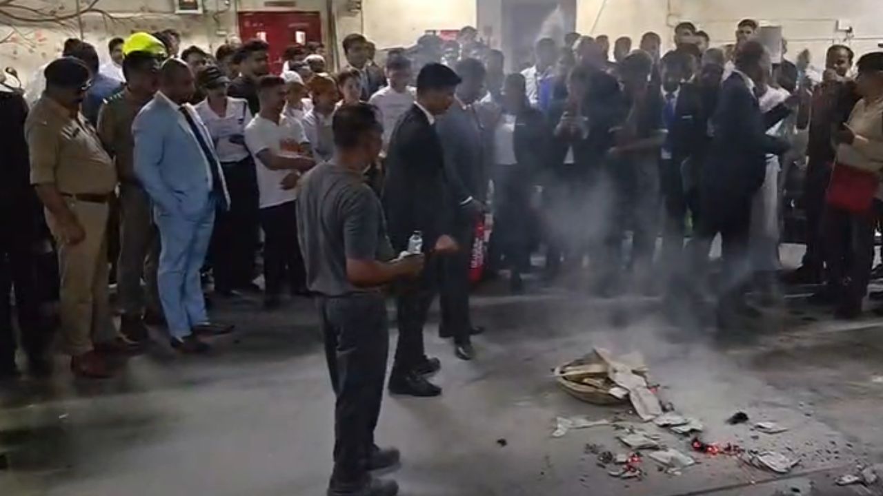 गोरखपुर में रेडिसन ब्लू सहित कई होटलों में फायर सेफ्टी जांच, दिल्ली अग्निकांड के बाद अलर्ट