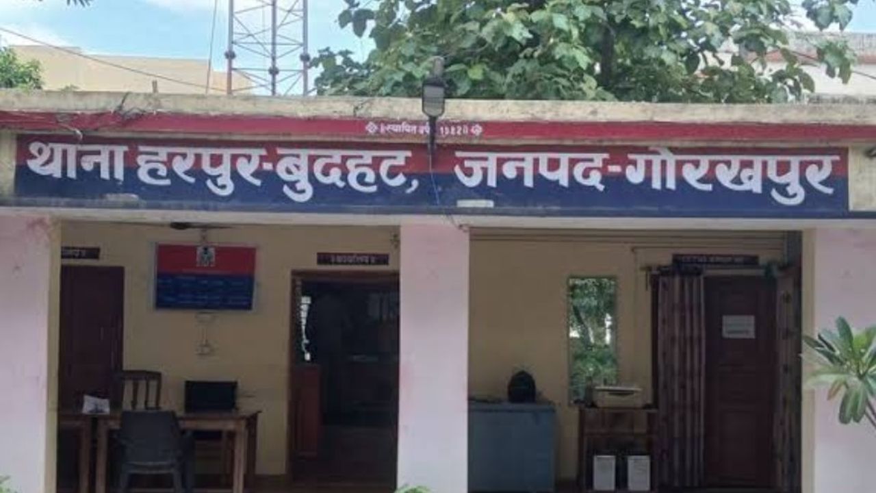शौच के बहाने घर से निकली किशोरी को लेकर भाग रहा था युवक; परिजनों ने पीछा कर दबोचा, फिर किया ऐसा हाल…