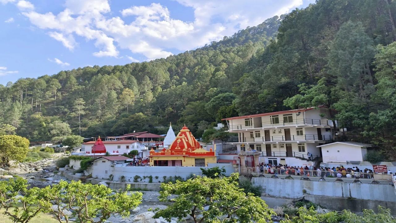 कैंची धाम मेले में उमड़ेगा आस्था का सैलाब, लेकिन एंट्री नहीं मिलेगी सीधे मंदिर तक! जानें 4 दिन का सख्त ट्रैफिक प्लान