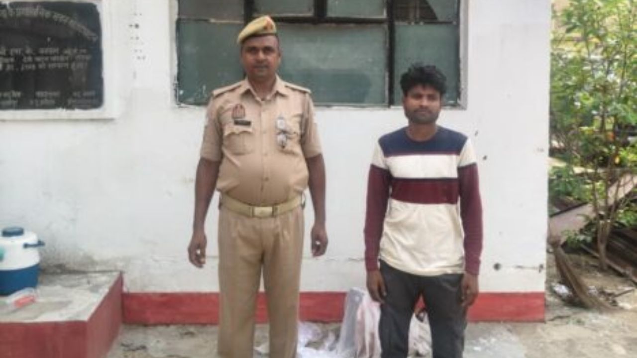“हर धंधेबाज जाएगा जेल…” बलरामपुर के जरवा में खाकी का बड़ा चाबुक, नशा तस्कर चढ़ा पुलिस के हत्थे