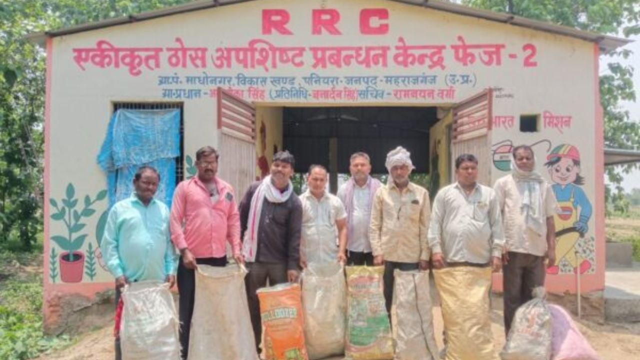 गांव-गांव चला ‘प्लास्टिक सफाई अभियान’! डोर-टू-डोर पहुंचीं टीमें, कचरे के ढेर से खुली चौंकाने वाली हकीकत