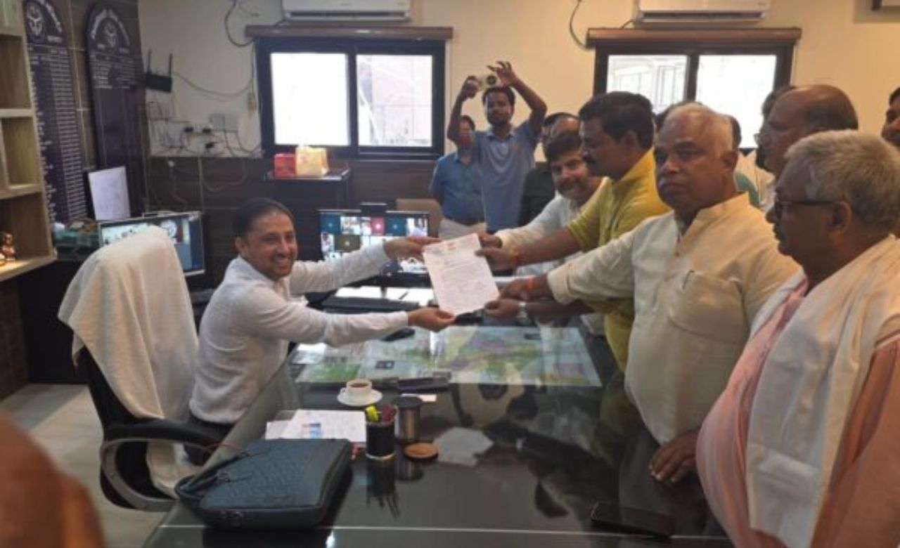 राम मंदिर दान विवाद में नया मोड़! आखिर एफआईआर से क्यों बच रहा मामला, राज्यपाल तक पहुंची बड़ी मांग