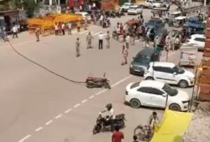 Maharajganj: मुख्य चौराहे पर अचानक गिरी हाईटेंशन तार, बाइक सवार ने कूदकर बचाई जान; मची अफरा-तफरी