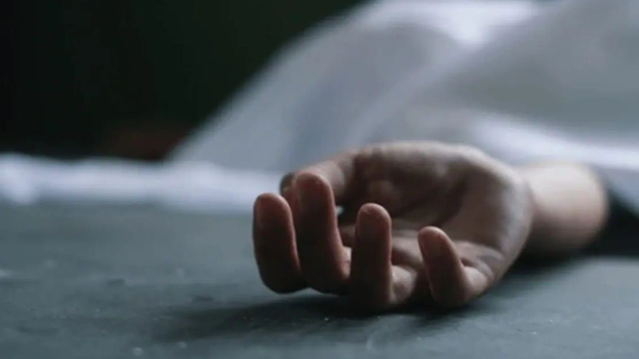 मिर्जापुर मड़िहान जंगल की झाड़ियों में मिली मासूम की लाश, दुष्कर्म के बाद हत्या की आशंका से लोगों में आक्रोश