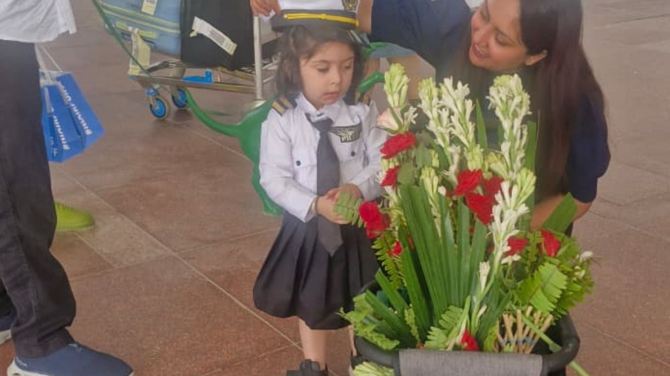 ये कौन है 6 साल की नन्हीं पायलट, जिसने जीता सभी का दिल, पढ़ें दिलचस्प स्टोरी