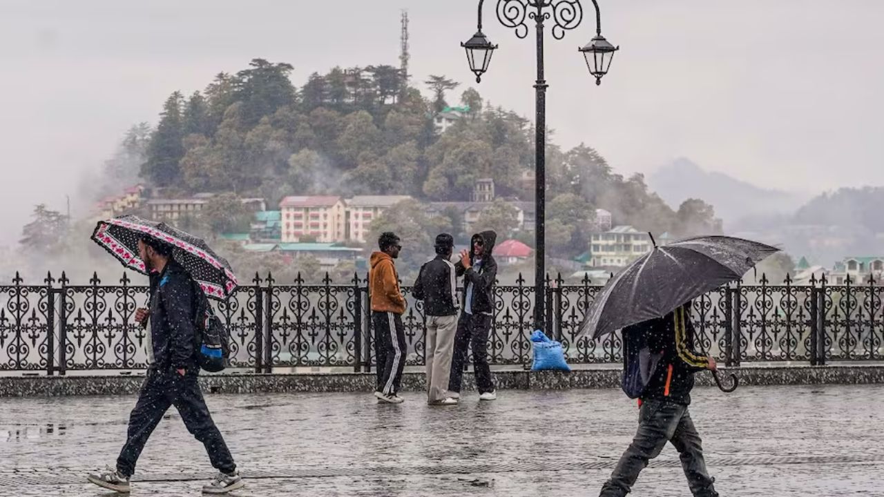 Weather Update: आसमान से बरसेगी आफत! पहाड़ी इलाकों में बिगड़ेगा मौसम, अगले 24 घंटे इन राज्यों के लिए बेहद भारी