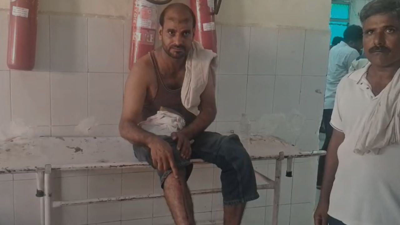 बदायूँ में एसएसपी को तहरीर देकर लौट रहे पांच लोगों पर तालिबानी अंदाज में हमला, कार तोड़कर लाठी-डंडों से पीटा