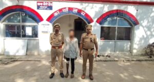 गोरखपुर : तेज रफ्तार बाइक बनी मौत का कारण, युवती की मौत से हड़कंप