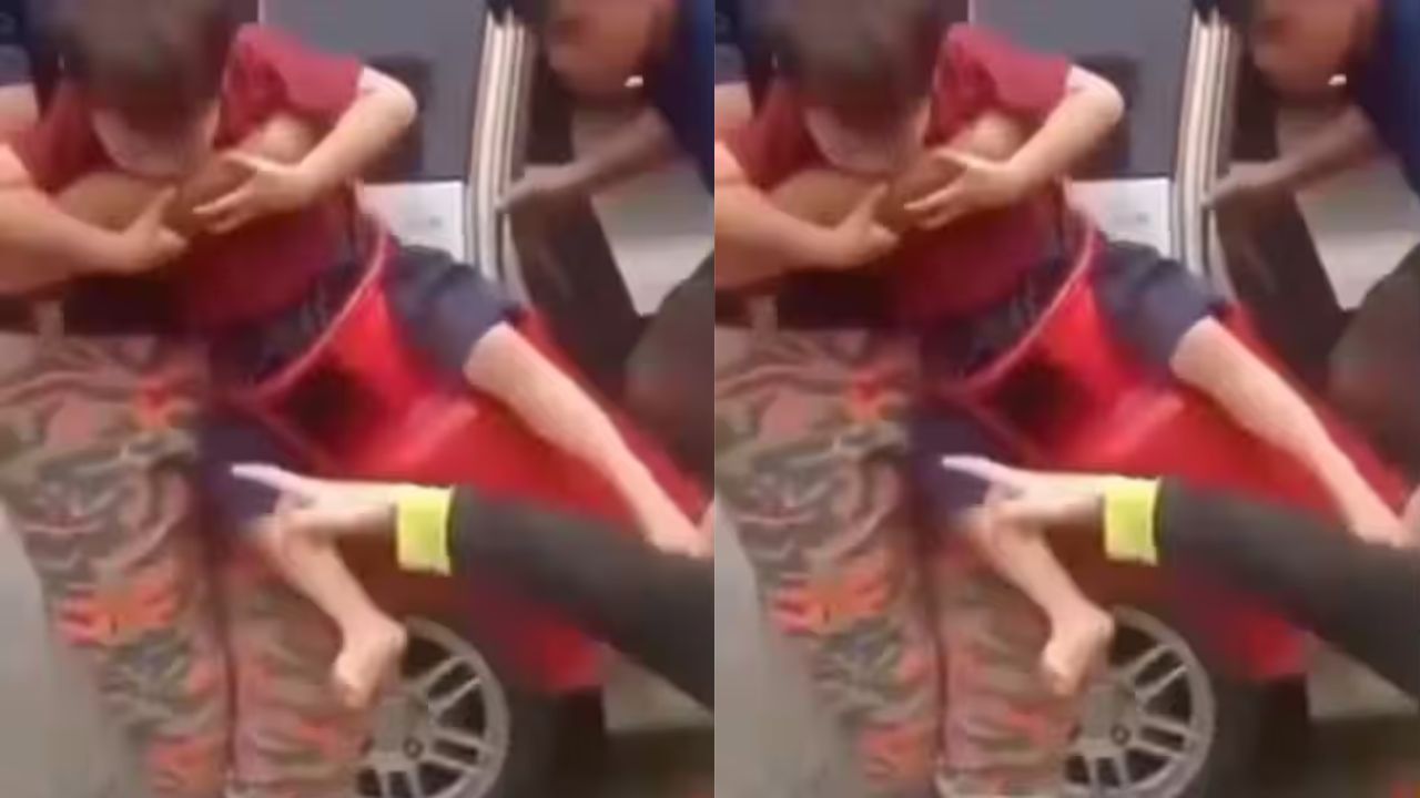 Viral Video: सिलेंडर में ऐसा फंसा मासूम कि निकालने के लिए बुलानी पड़ी रेस्क्यू टीम; लोग बोले- बड़ा होकर बनेगा साइंटिस्ट