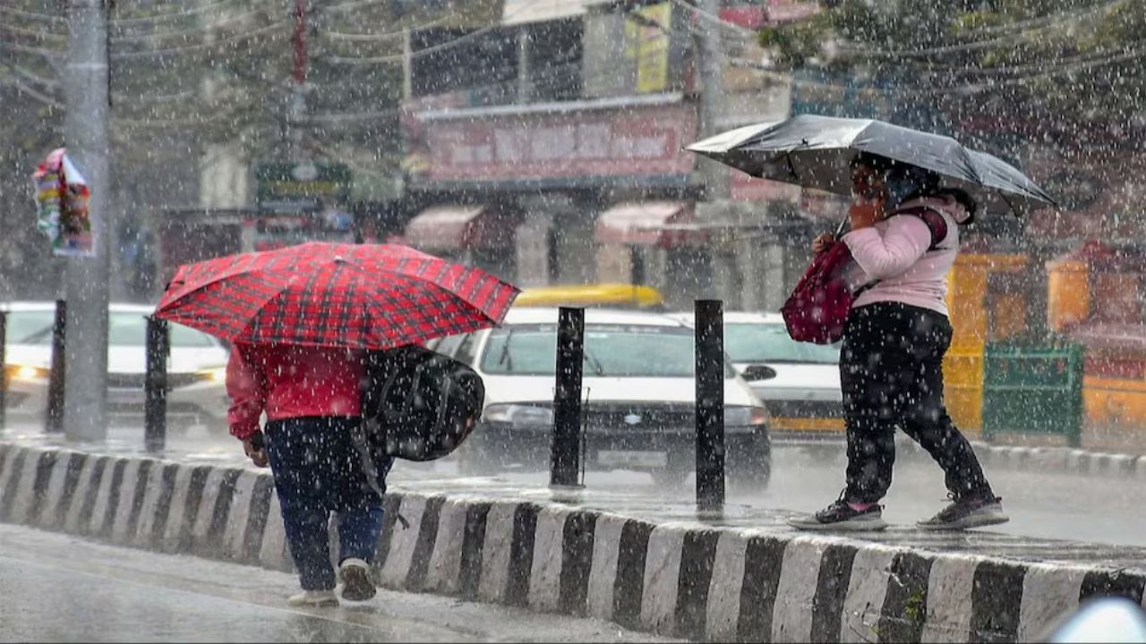 Weather Update: उत्तर-पश्चिम में चढ़ेगा पारा, जानिए यूपी समेत कई राज्यों का मौसम का मिजाज