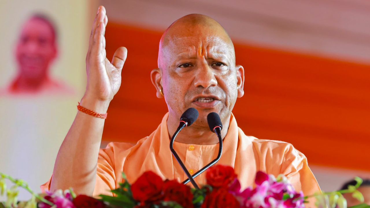 बेटी सबकी होती है! आजमगढ़ में गरजे योगी, अखिलेश यादव की बेटी पर टिप्पणी मामले में जानें क्या दी प्रतिक्रिया?