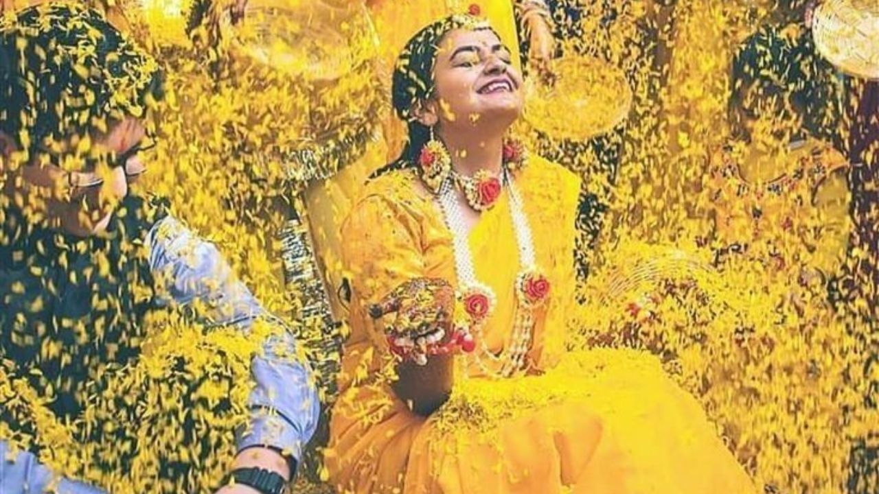 सिर्फ निखार के लिए नहीं लगती शादी में हल्दी! जानिए इस पौराणिक रस्म के पीछे छिपा सेहत और सकारात्मकता का गहरा रहस्य