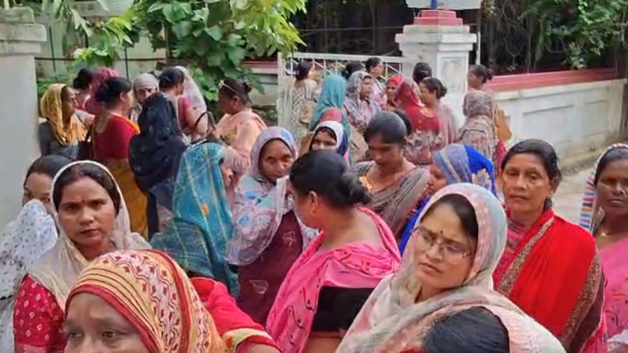 फतेहपुर में पुलिस को 24 घंटे का अल्टीमेटम! आंगनबाड़ी कार्यकर्ती पर हमले से भड़का आक्रोश, पूरे जिले में काम ठप करने की धमकी