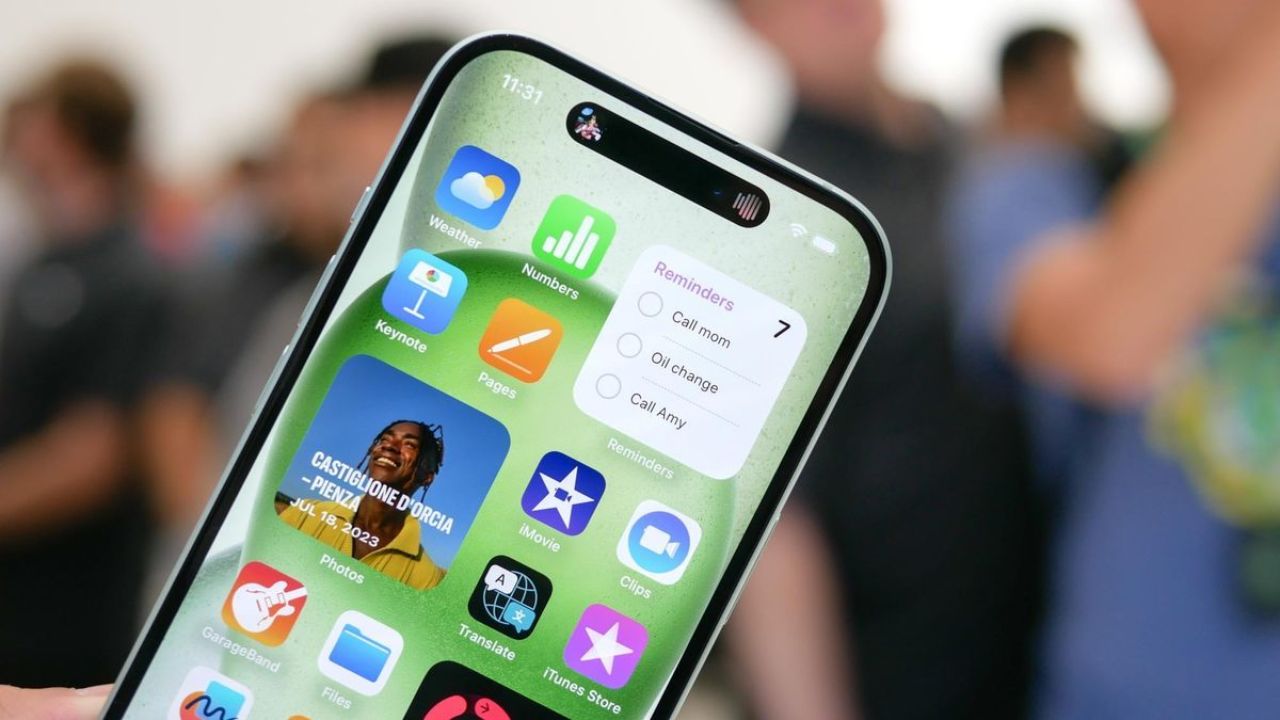 आईफोन यूजर्स ध्यान दें! Apple ने इन 9 विज्ञापनों पर लगाया ताला, जानें क्या है कंपनी का नया प्लान