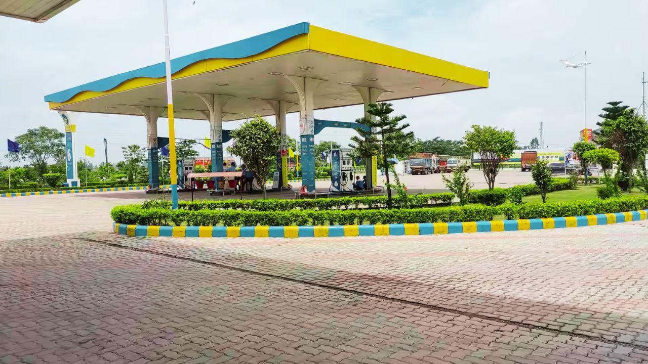 सरकारी नौकरी का शानदार मौका: भारत पेट्रोलियम (BPCL) में 154 पदों पर बंपर भर्तियां, ऐसे करें आवेदन