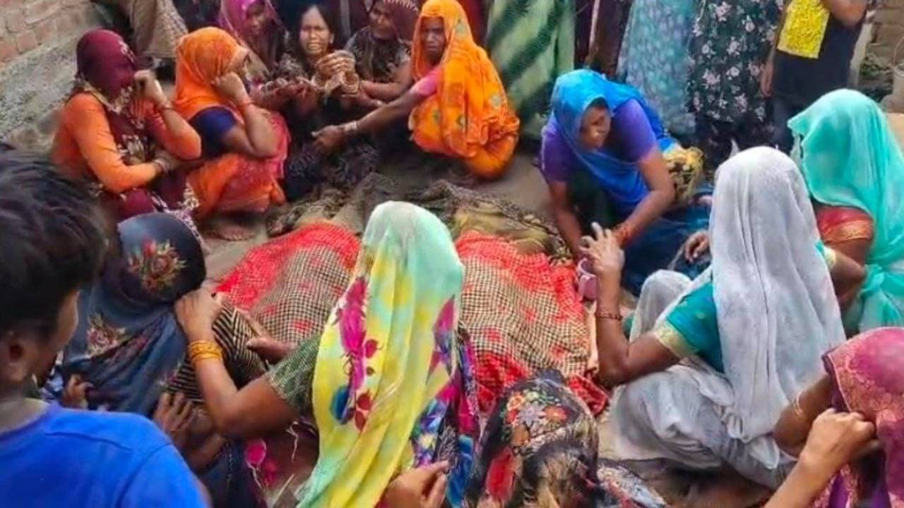 Bareilly News: नाश्ता लेकर लौट रहे थे मासूम चचेरे भाई-बहन, रास्ते में काल बनकर गिरी जर्जर दीवार