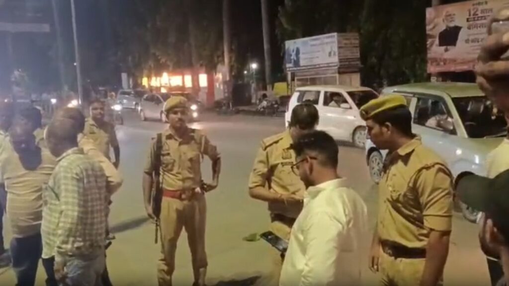 Deoria Samajwadi Party Workers Protest 