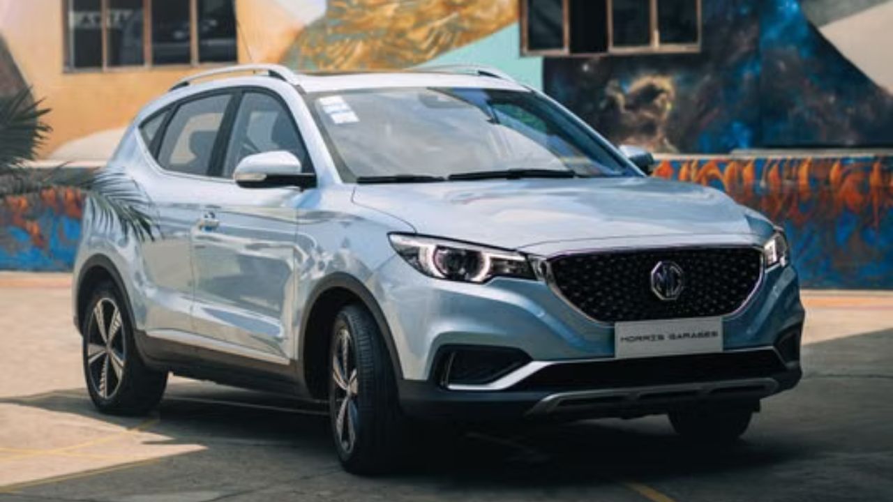 MG Windsor EV: 449Km रेंज वाली इलेक्ट्रिक कार का जलवा, 75,000 बिक्री का आंकड़ा पार; जानिए कीमत और फीचर्स