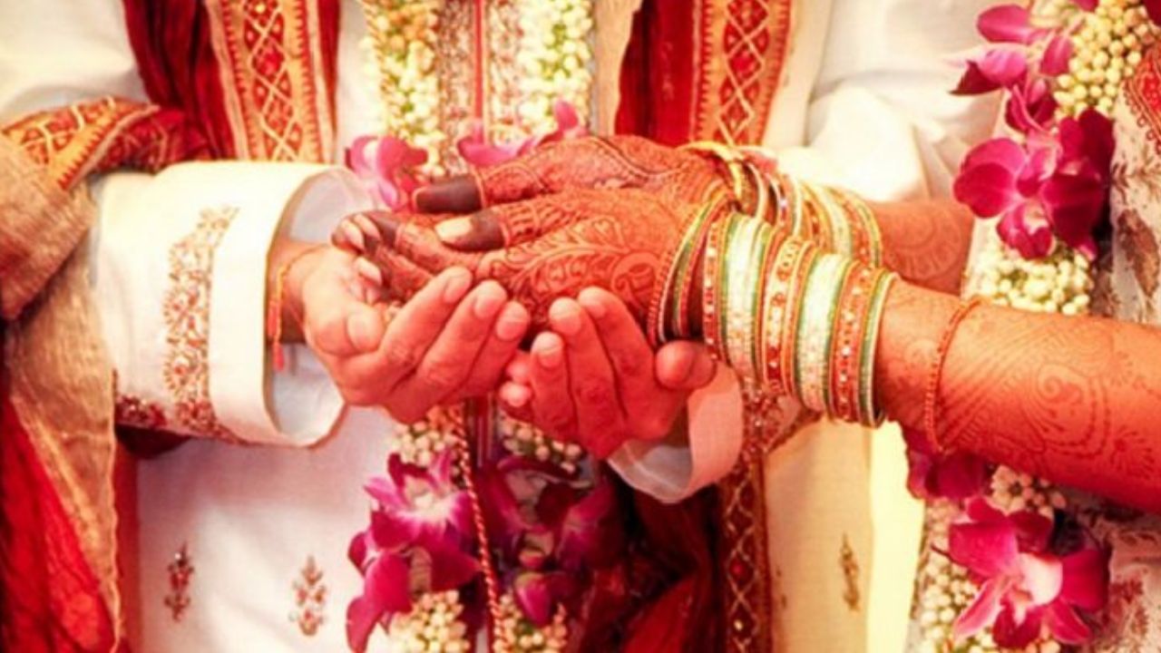 प्यार, शक और मौत… शादी के 19 दिन बाद पत्नी को पराए मर्द के साथ देख भड़का पति, उठाया खौफनाक कदम