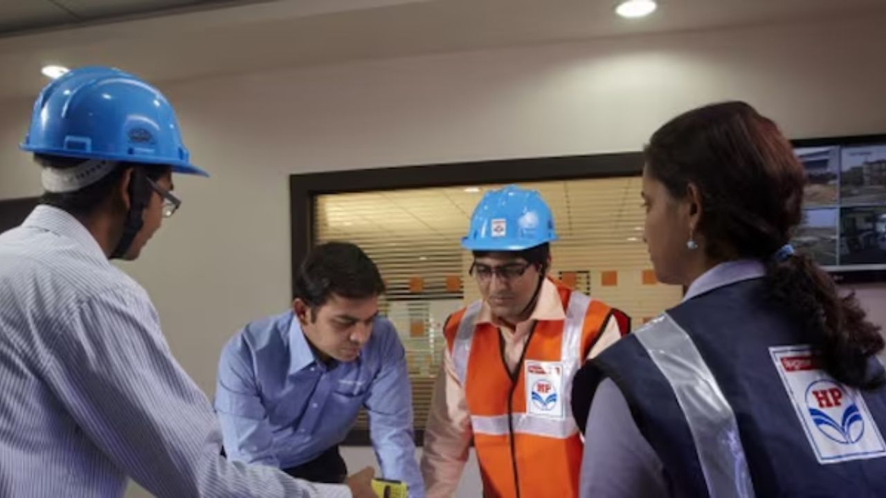 HPCL Vacancy: हिंदुस्तान पेट्रोलियम में नौकरियों की भरमार, फौरन करें आवेदन