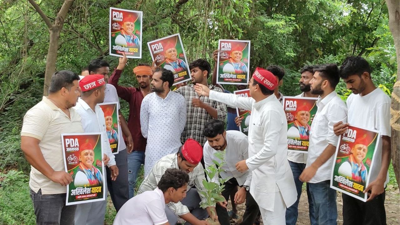 चुनावी बूथ नहीं, इस बार देवरिया के इस गांव में बना ‘ग्रीन बूथ’! जानिए क्या है यह पूरा अनोखा अभियान