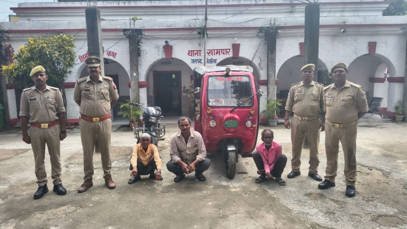Deoria: 12 घंटे में चोरी का बड़ा खुलासा, बाइक और ई-रिक्शा बरामद, तीन शातिर गिरफ्तार
