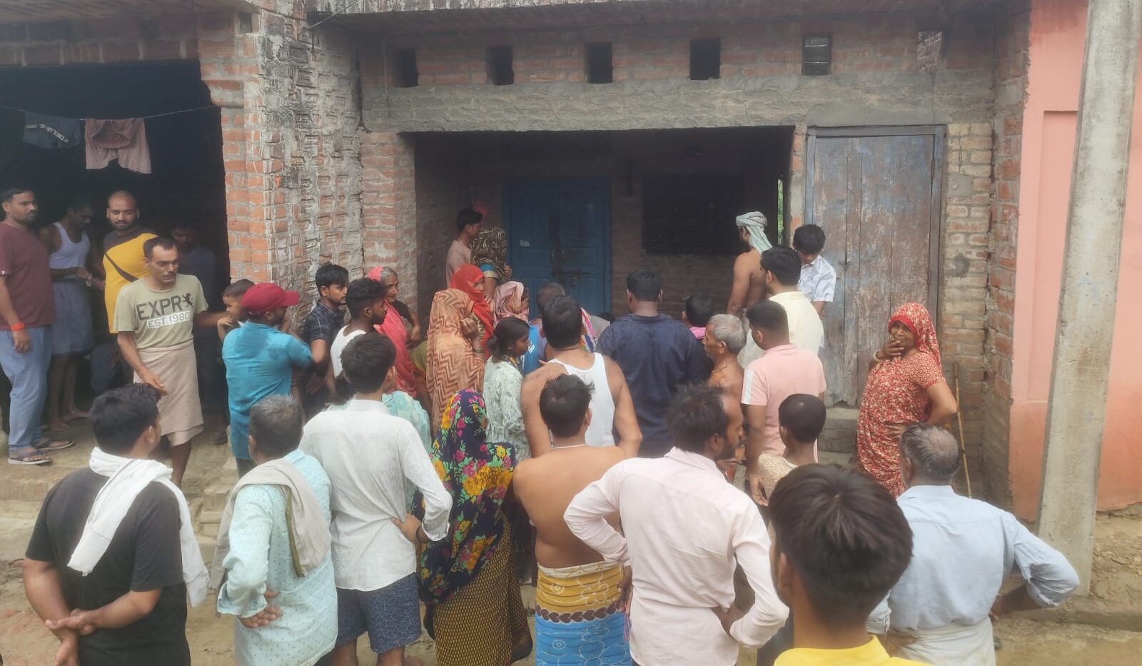 बस एक जिद… और पलभर में छिन गई जिंदगी, खेत में खेलते-खेलते 8 साल के मासूम के साथ हुआ दिल दहला देने वाला हादसा