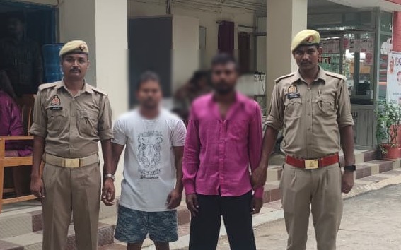 गोरखपुर में गैंगस्टरों पर पुलिस का बड़ा वार! सालों से दहशत फैला रहे दो बदमाश आखिरकार चढ़े हत्थे