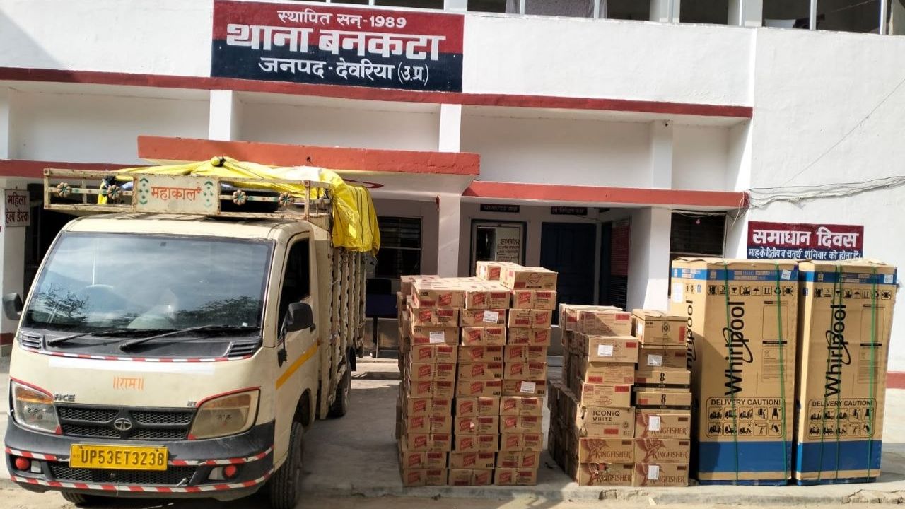 बिहार जा रही थी 9 लाख की अंग्रेजी शराब, देवरिया पुलिस और स्वाट टीम ने आधी रात को ऐसे बिगाड़ा तस्करों का खेल